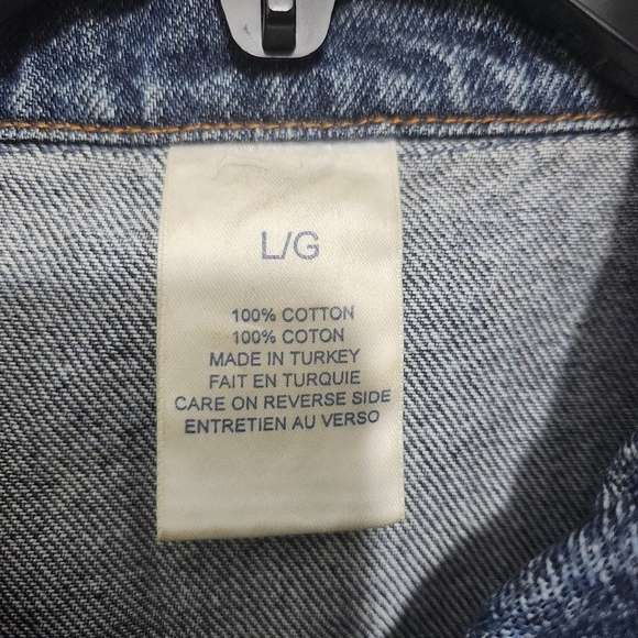 Women's Denim Jacket with Red Accents Size Large - Picture 6 of 8